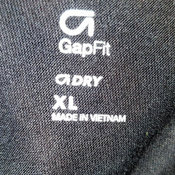 🧘‍♀️🤸‍♀️⛹️‍♀️🚴‍♀GapFit DRY by GAP Workout Shirt - Picture 6 of 8